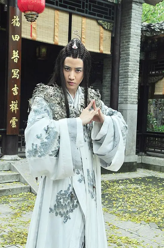 ไมค์-พิรัชต์ นิธิไพศาลกุล อู๋ชิน